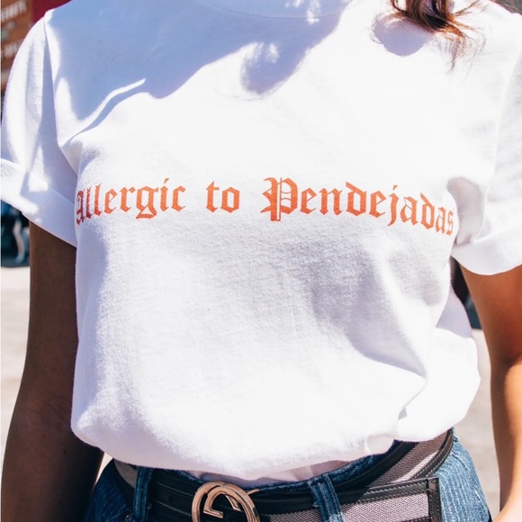 VIVA LA BONITA WHITE ALLERGIC TO PENDEJADAS T-SHIRT - Picture 2 of 4